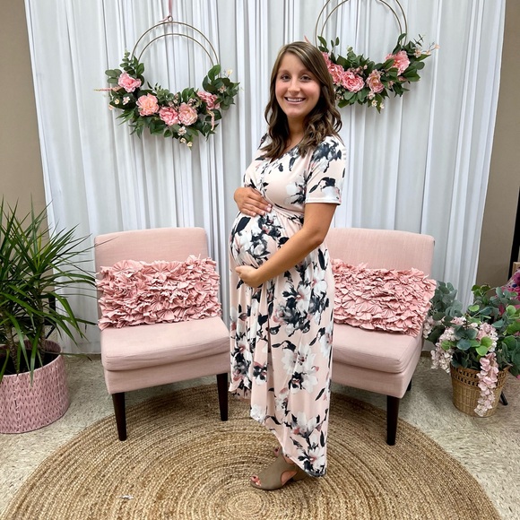 Pinkblush Maternity Dress - Picture 3 of 3
